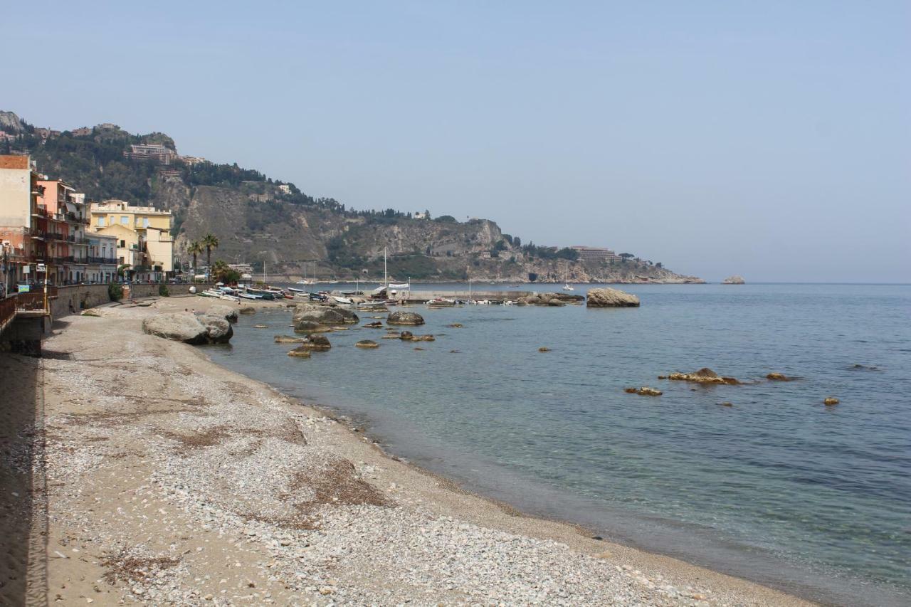 Invito Al Viaggio Giardini Naxos Exterior foto